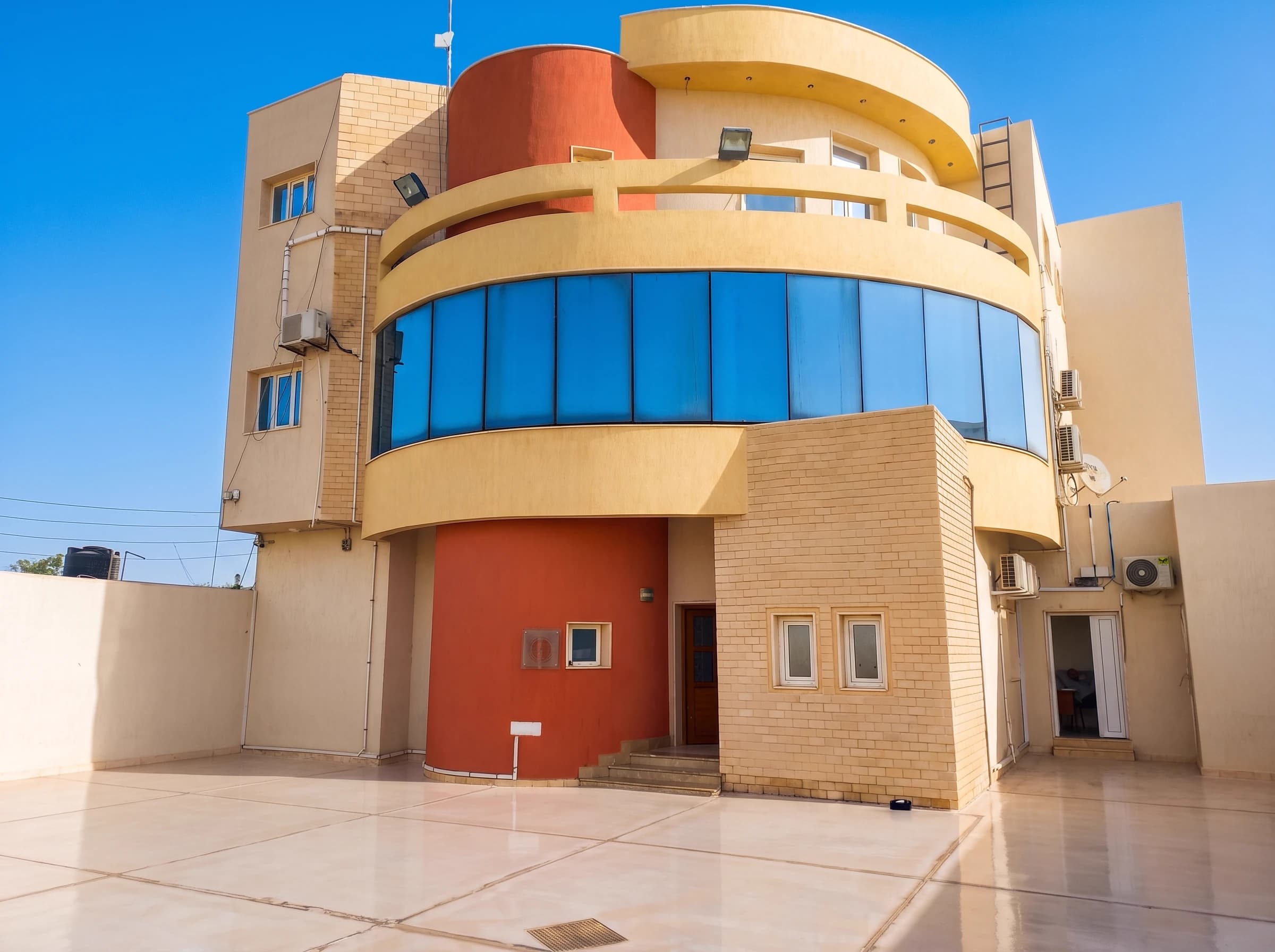 United catering operations facility